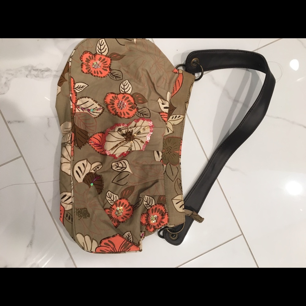 Spring floral handbag.